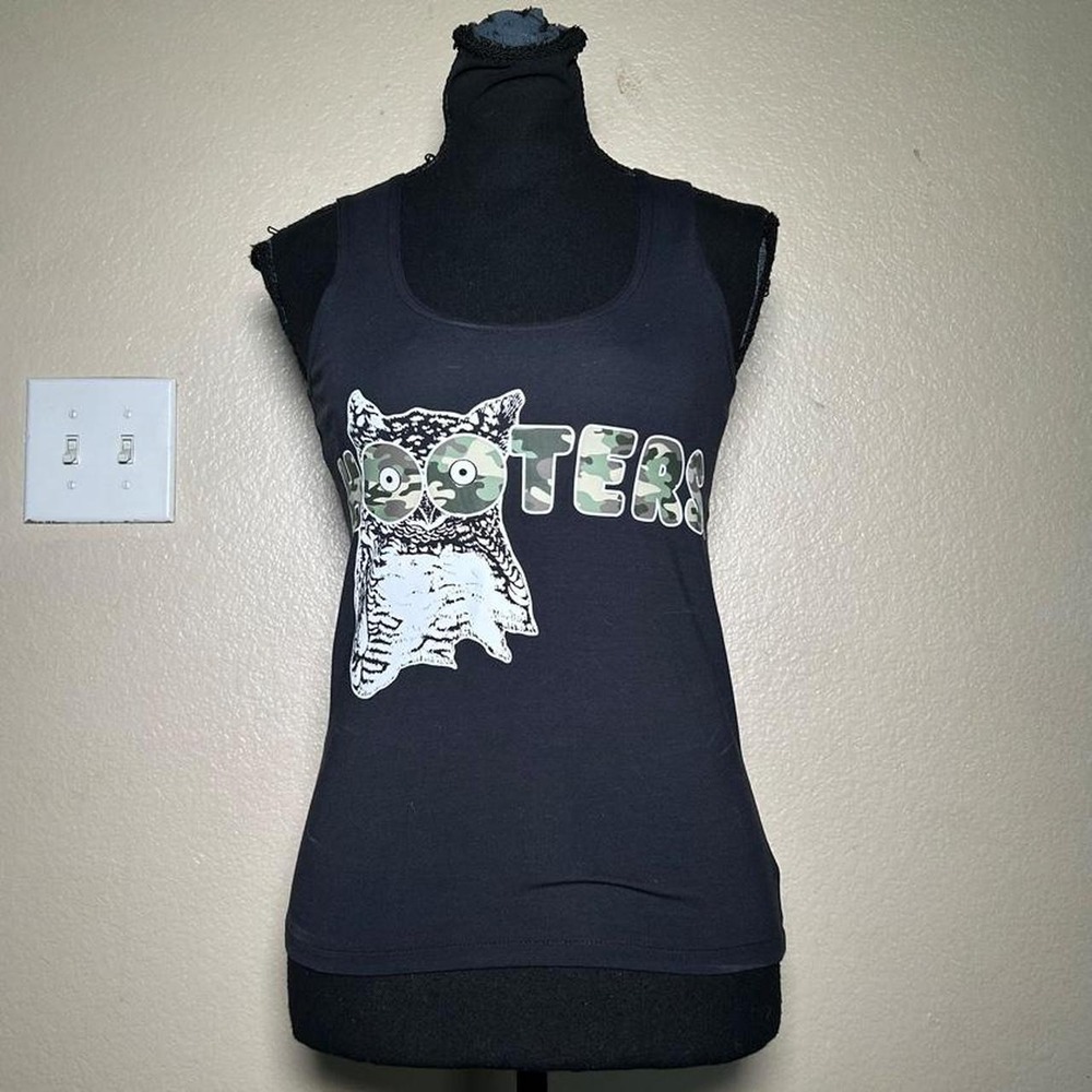 Hooters Camo Logo Owl Y2K Tank Top Cami Black Green Medium RN110927